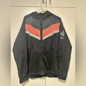 Nike Windrunner Wild Run Reflective Running Jacket Black Men’s Size L CU5738-010